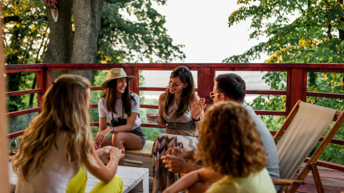 Gîtes de groupe : l'escapade parfaite entre amis ou en famille dans le Puy-de-Dôme